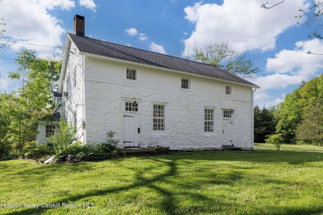 582 Old Kings Highway, Accord