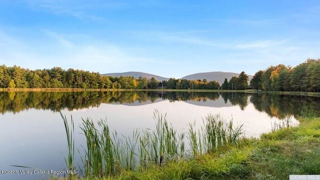 Conifer Lake Road, Jewett