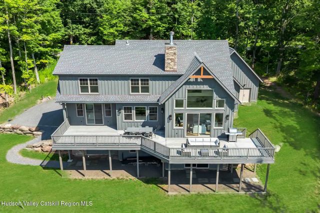 869 County Route 10, Windham