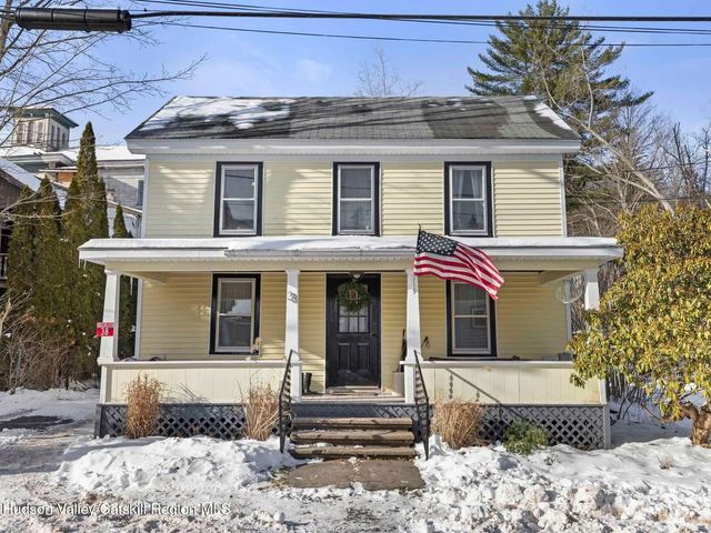 38 Elm Street, Pine Hill