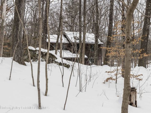 74 Lemon Lane, Rhinebeck