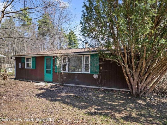113 Meadow Court, Woodstock