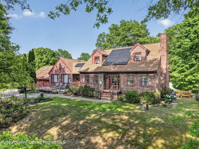 112 Dubois Road, New Paltz