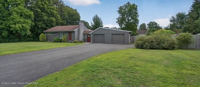 6 Catskill View Drive, Kinderhook