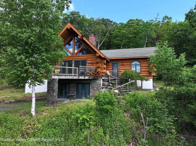 24 Tanis Hollow Road, Woodstock