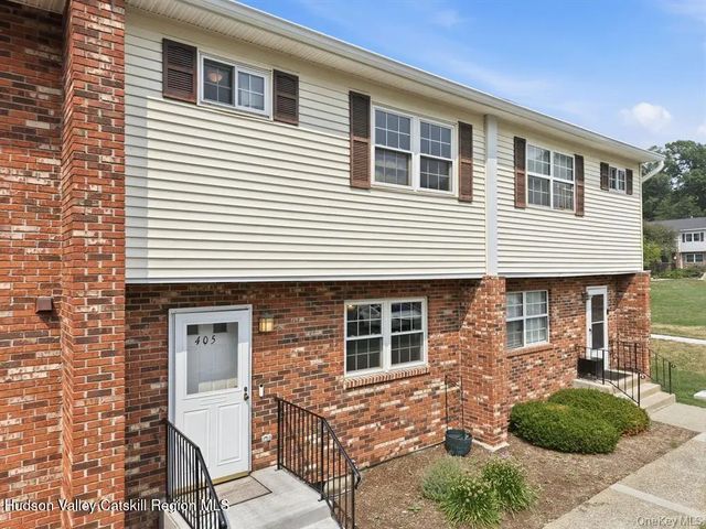 405 Briarwood Court, New Paltz