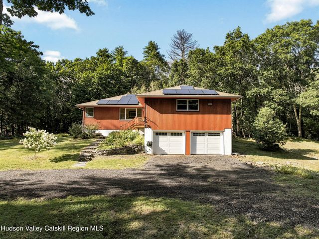 436 Dug Hill Road, Hurley