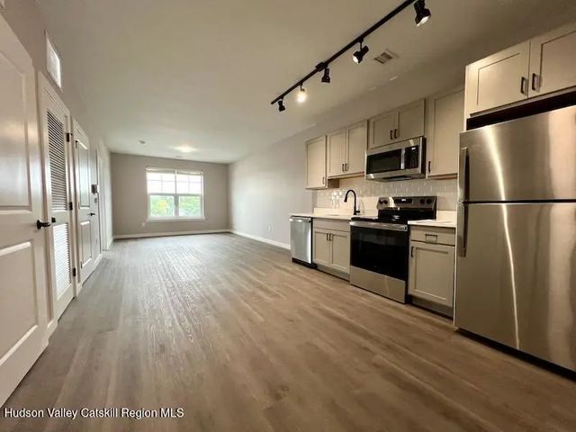 110 Cornell Street 1417, Kingston