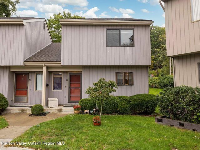82 Rondout Harbor, Port Ewen