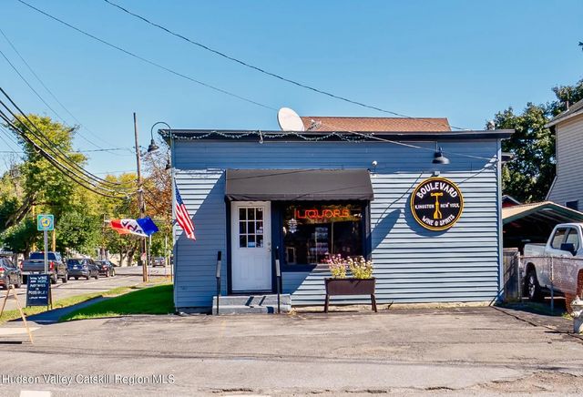 374 S Wall Street, Kingston