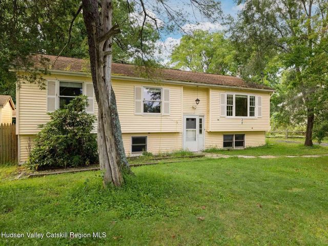 26 Cathy Jo Place, Accord