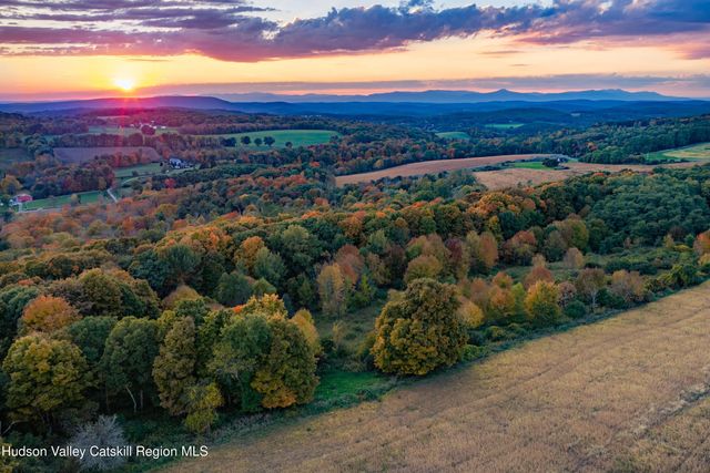 224 Winchell Mountain Road, Millerton