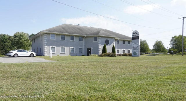 652 Ny 299, Highland