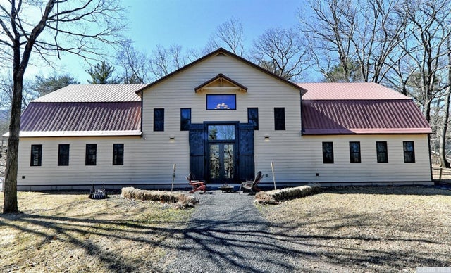 400 Game Farm Road, Catskill