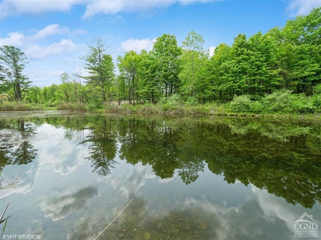 Skunks Misery Road, Millerton
