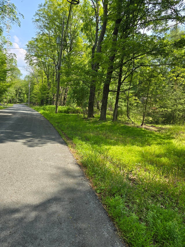 400 Red Hill Road, Wurtsboro