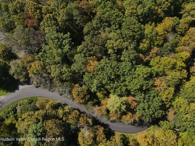 399 Floyd Ackert Road, New Paltz