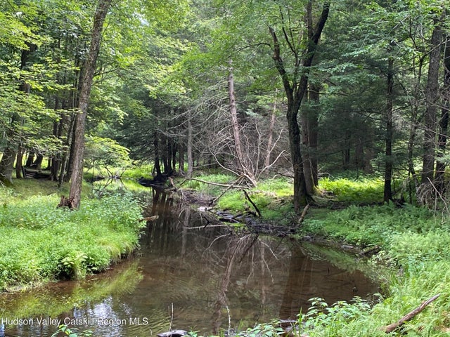 239 Sundale Road, Accord