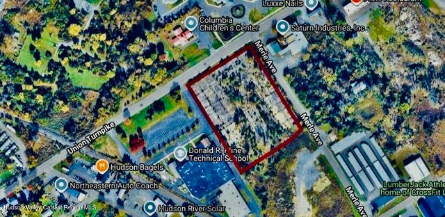 2 Merle Avenue, Hudson