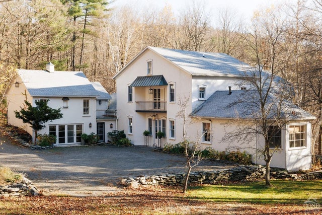 35 Harlemville Road, Claverack