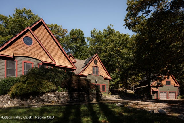 15 Old Farm Road, Rhinebeck