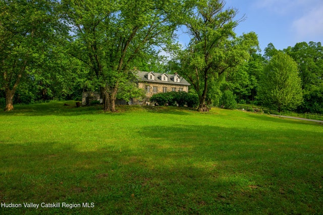 424 Bronck Mill Road, Coxsackie