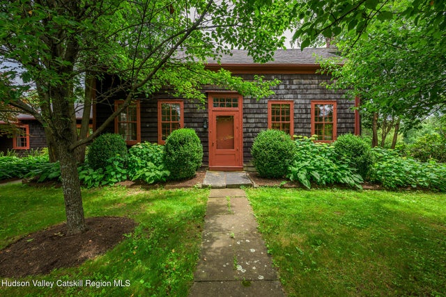 9960 Route 22, Hillsdale