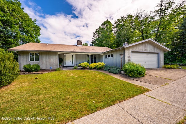 108 Glenwood Boulevard, Hudson