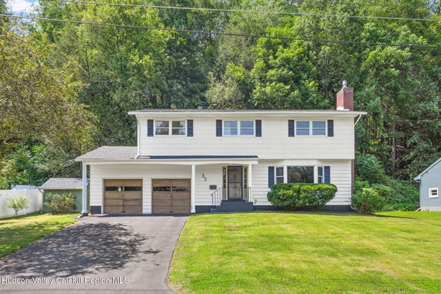 32 Redwood Road, Saugerties