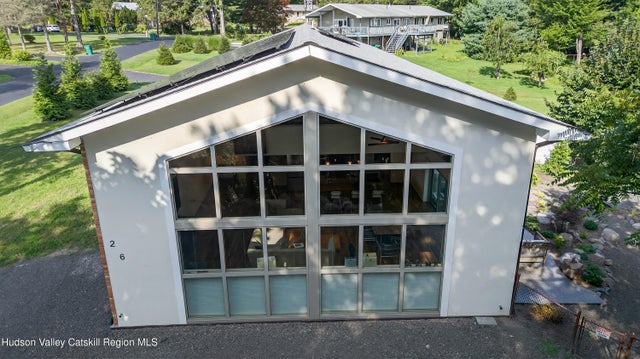 26 Zolota Osin, Kerhonkson