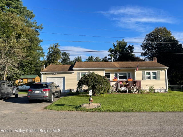 10 Johns Road, Kerhonkson