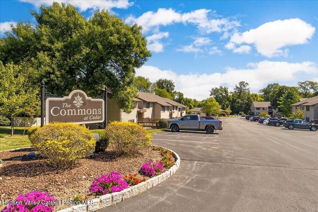 6 Knights Bridge B, Poughkeepsie