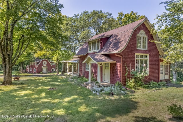 421-423 Hillside Road, Cragsmoor