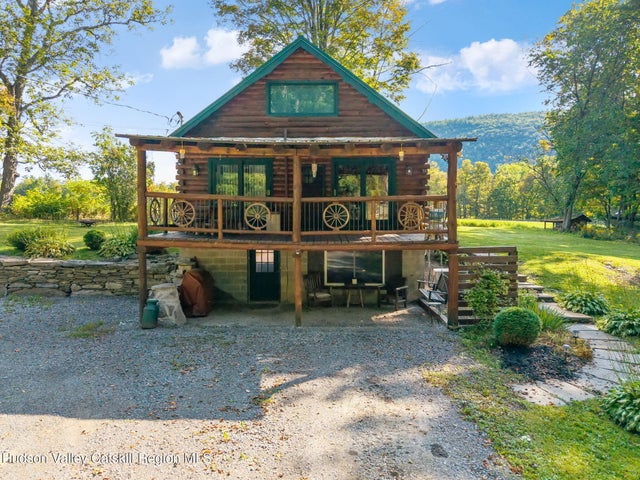 590 Bear Ladder Road, West Fulton