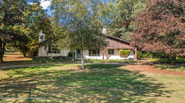 1327 Old Post Road, Valatie