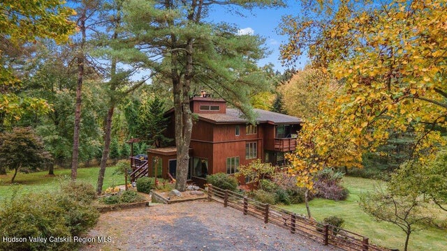 388 Sky Farm Road Stop 11, Copake