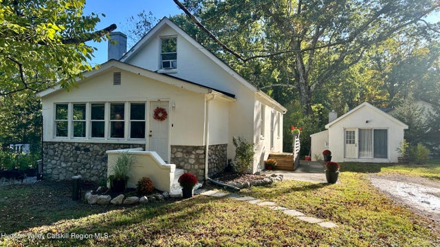 740 N Mountain Road, Gardiner