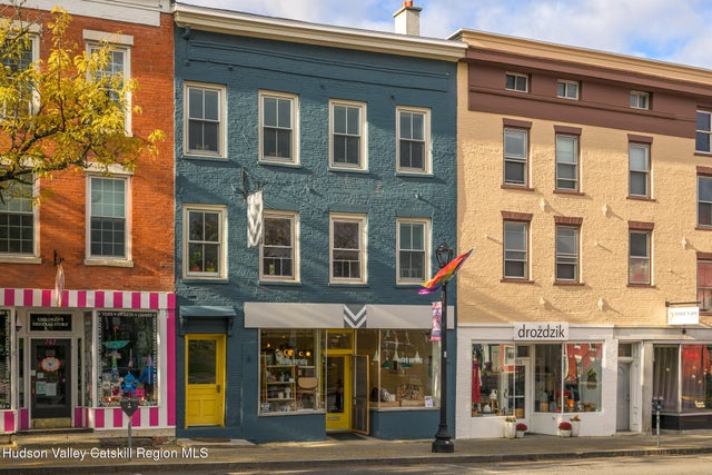 705 Warren Street, Hudson