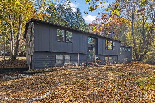 63 Cherokee Drive, Hillsdale