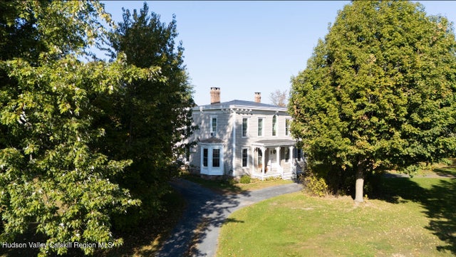 263 Maple Lane Lane, Valatie