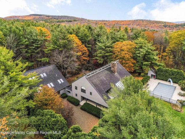 126 Shaker Ridge Drive, Canaan