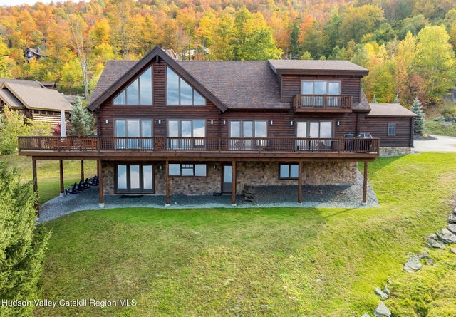 209 Club Road, Windham