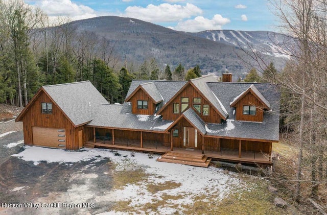 110 Old Road, Windham