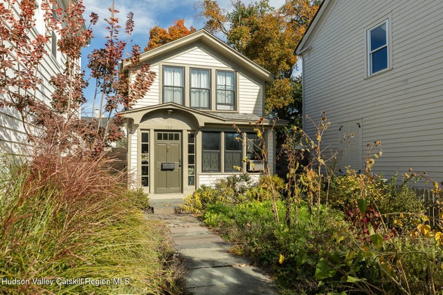 110 Clinton Avenue, Kingston