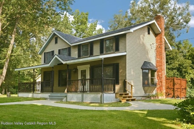 266 Scheller Park Road, Coxsackie