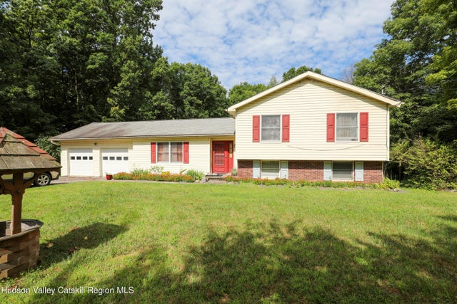 38 Roxanne Boulevard, Highland