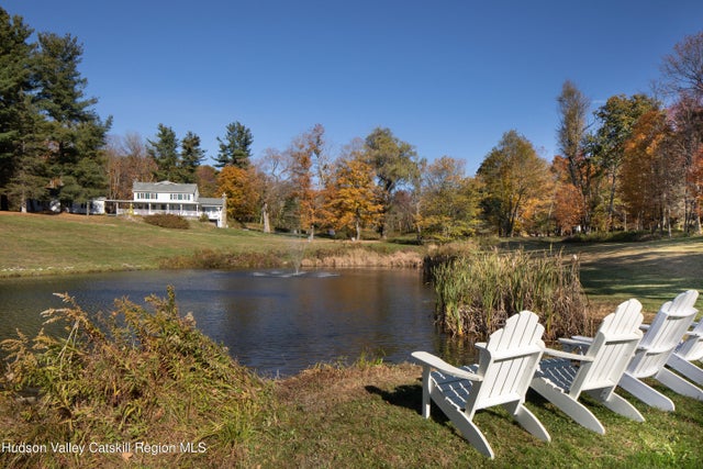 321 Tompkins Road, Ancram