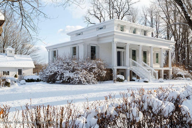 3705 Main Street, Stone Ridge