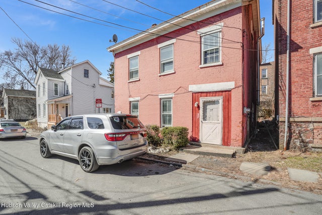 77 W Union Street, Kingston