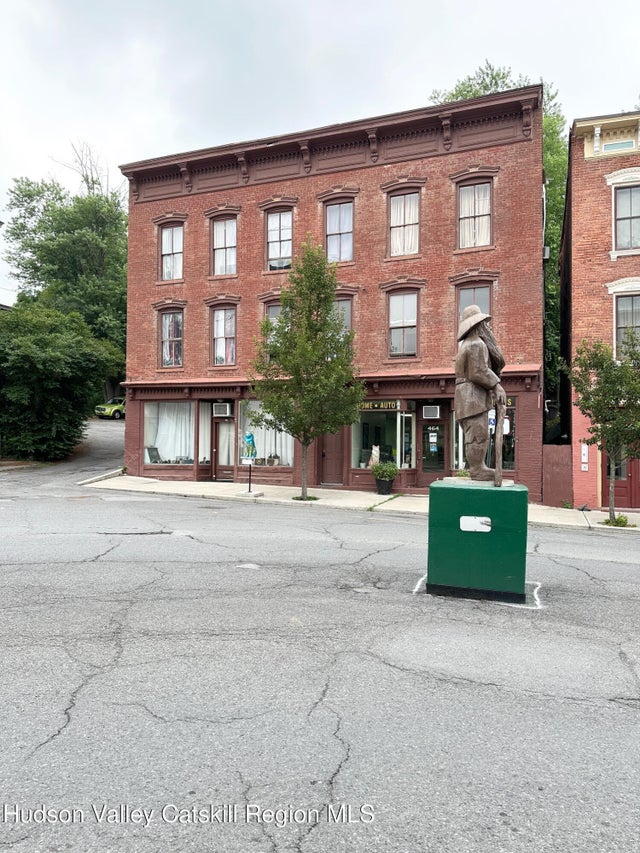 466 Main Street 3, Catskill